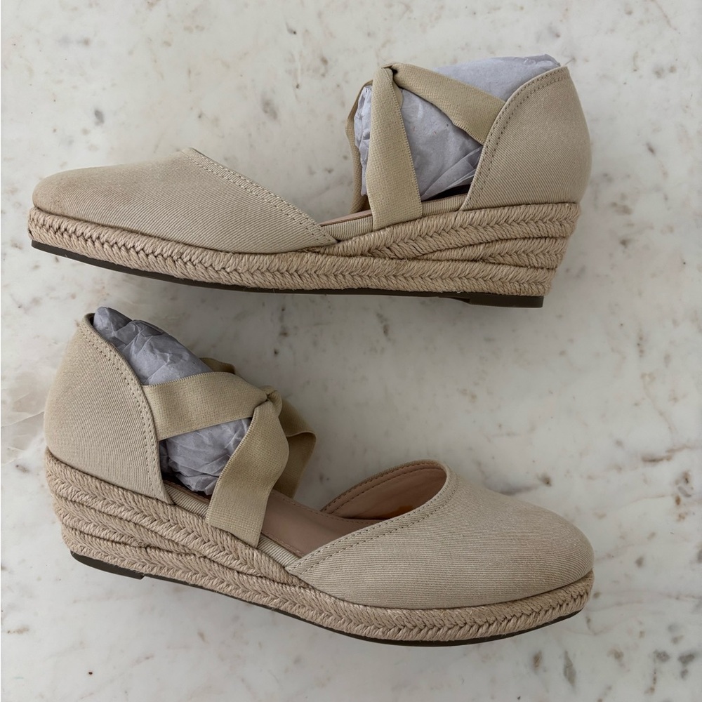 New ZBY Elegant Beige Espadrille Wedge Shoes sz 8.5